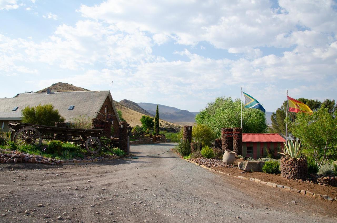 Desert Dew Guest House Hutchinson Exterior photo